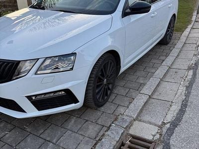Gebraucht Skoda Octavia RS 230 PS (169 kW) 2018 Weiß Kombi