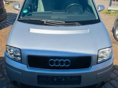 Gebraucht Audi A2 Design 75 PS (55 kW) 2001 Silber Kleinwagen