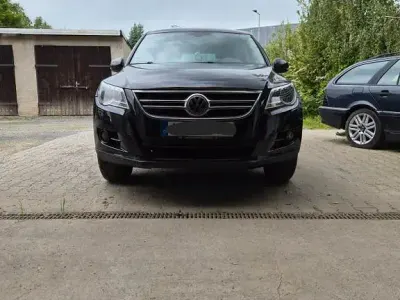 Gebraucht VW Tiguan Trendline 150 PS (110 kW) 2009 Schwarz SUV