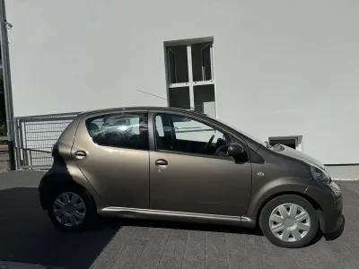 Gebraucht Toyota Aygo 68 PS (50 kW) 2013 Kleinwagen