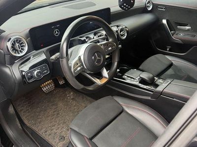 Gebraucht Mercedes CLA200 Shooting Brake 150 PS (110 kW) 2020 Schwarz Kombi