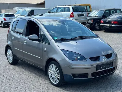 Gebraucht Mitsubishi Colt Motion 95 PS (69 kW) 2008 Grau Kleinwagen