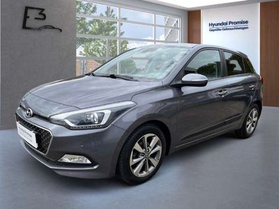 gebraucht Hyundai i20 1.4 Benzin M/T Style Premium-Paket