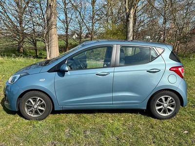 Usata Hyundai i10 Edition 66 CV (48 kW) 2015 Blu Utilitaria