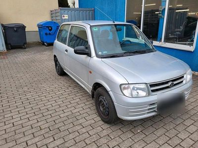 Gebraucht Daihatsu Cuore 55 PS (40 kW) 2000 Silber Kleinwagen