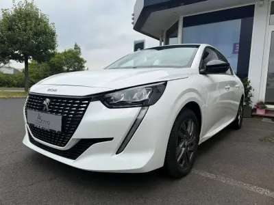 Gebraucht Peugeot 208 Active 101 PS (74 kW) 2024 Schneeweiß Kleinwagen