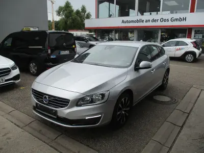 Gebraucht Volvo V60 Linje Svart 150 PS (110 kW) 2018 Silber Kombi