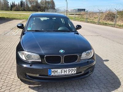 Gebraucht BMW 118 Lifestyle 143 PS (105 kW) 2011 Schwarz Kleinwagen