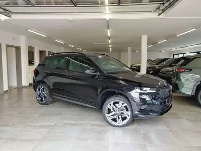 Neu Skoda Karoq SportLine 150 PS (110 kW) 2026 Blackmagicperleffekt SUV