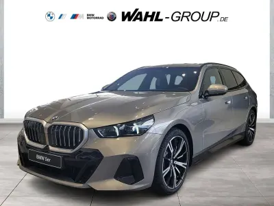 Nouă BMW 520 Sport Line 197 CP (144 kW) 2026 Gri Break