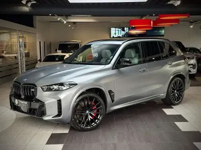 Gebraucht BMW X5 M 530 PS (389 kW) 2023 Grau SUV