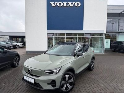 Begagnad Volvo XC40 Core 169 kW (231 HK) 2023 Grön SUV