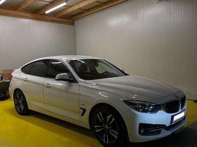 Weiß Gebraucht 2016 BMW 320 Gran Turismo Limousine | 15.500 € (Fairer Preis)