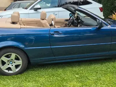 Gebraucht BMW 318 Cabriolet 143 PS (105 kW) 2003 Blau Cabrio