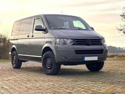 Gebraucht VW Caravelle 140 PS (102 kW) 2013 Grau Van / Kleinbus