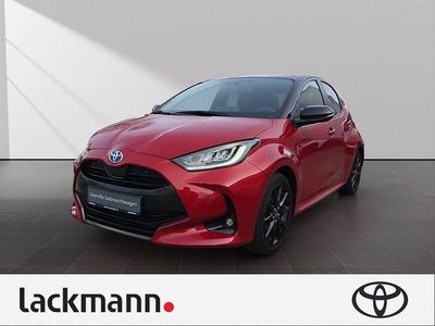 Gebraucht Toyota Yaris Hybrid Style 116 PS (85 kW) 2022 Rot Kleinwagen