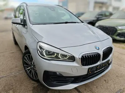 Gebraucht BMW 220 Gran Tourer Sport Line 190 PS (139 kW) 2021 Silber Van / Kleinbus