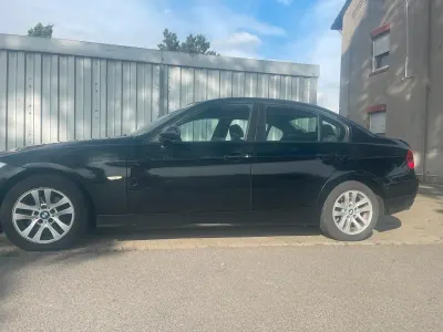Gebraucht BMW 318 Sport Line 143 PS (105 kW) 2007 Schwarz Limousine