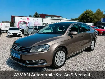 Gebraucht VW Passat 105 PS (77 kW) 2012 Limousine