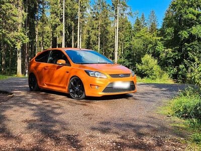 Usata Ford Focus ST 226 CV (166 kW) 2009 Arancione Berlina