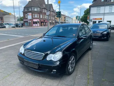Gebraucht Mercedes C220 150 PS (110 kW) 2006 Schwarz Limousine