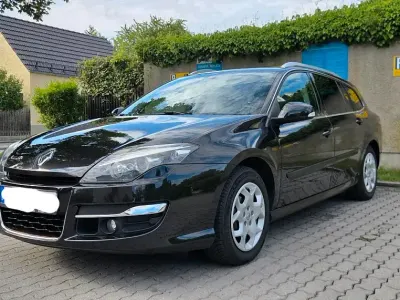 Gebraucht Renault Laguna III 140 PS (102 kW) 2012 Schwarz Kombi