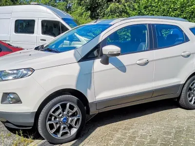 Gebraucht Ford Ecosport Titanium 125 PS (91 kW) 2015 Weiß SUV
