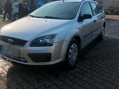 Gebraucht Ford Focus 125 PS (91 kW) 2007 Silber Limousine