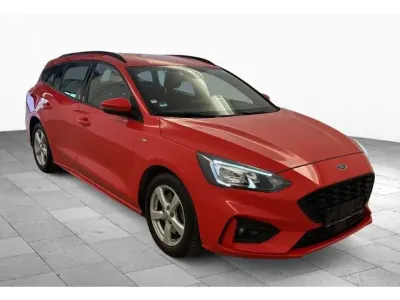 Używany Ford Focus ST-Line 182 KM (133 kW) 2021 Czerwony Kombi