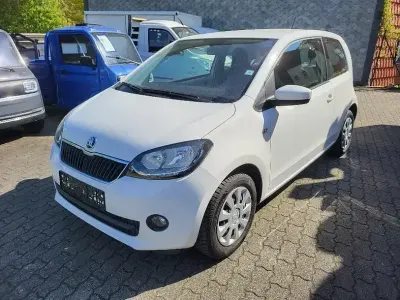 Gebraucht Skoda Citigo Ambition 60 PS (44 kW) 2016 Candyweiß Kleinwagen