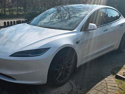 Gebraucht Tesla Model 3 RWD 235 kW (320 PS) 2023 Weiß Limousine