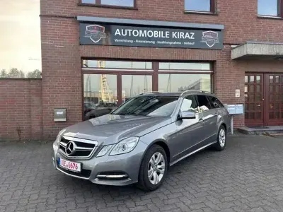 Usata Mercedes E200 184 CV (135 kW) 2011 Argento Station wagon