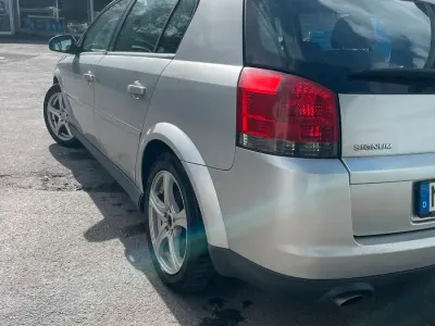 Brugt Opel Signum 155 HK (114 kW) 2004 Sølv Hatchback