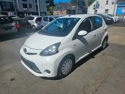 Brugt Toyota Aygo Cool 68 HK (50 kW) 2014 Hvid Hatchback