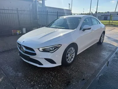 Gebraucht Mercedes CLA200 150 PS (110 kW) 2021 Weiß Limousine