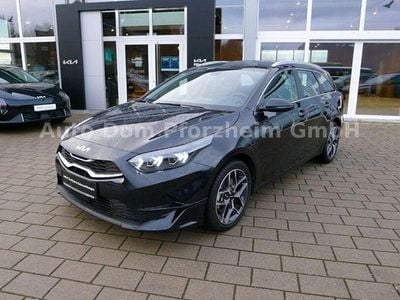 Schwarz Gebraucht 2024 Kia Ceed Kleinwagen | 24.890 € (Fairer Preis)