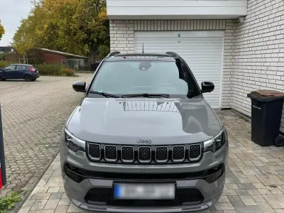Gebraucht Jeep Compass 150 PS (110 kW) 2021 Grau SUV