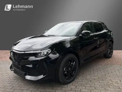 Neu Alfa Romeo Junior Ti 145 PS (106 kW) 2026 Nero tortona SUV