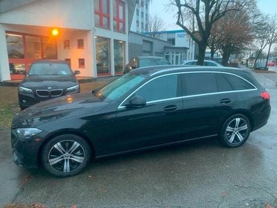 Gebraucht Mercedes C220 Avantgarde 194 PS (142 kW) 2023 Schwarz Limousine