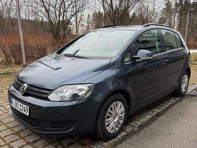 Blau Gebraucht 2009 VW Golf Plus Comfortline Van / Kleinbus | 6.150 €