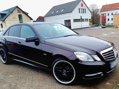 Gebraucht Mercedes E200 184 PS (135 kW) 2011 Braun Limousine