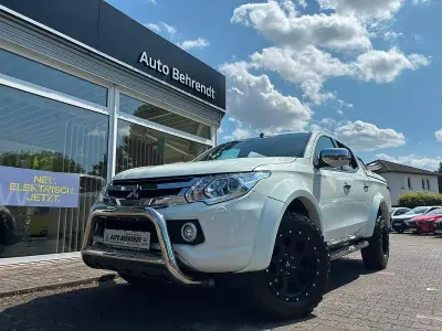 Gebraucht Mitsubishi L200 181 PS (133 kW) 2016 Islandweiß Pickup