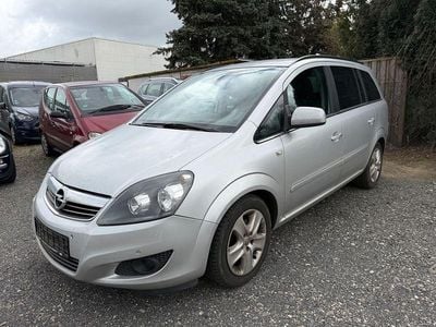 Usata Opel Zafira Design Edition 125 CV (91 kW) 2011 Argento Monovolume