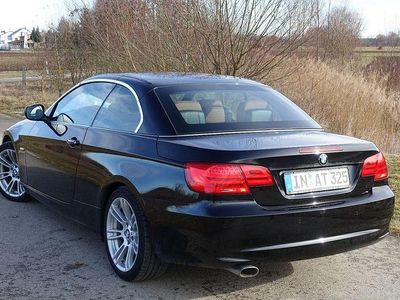 Gebraucht BMW 320 Cabriolet Exclusive 184 PS (135 kW) 2011 Schwarz Cabrio
