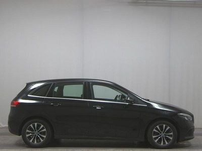 Mercedes B200