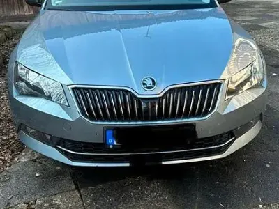 Gebraucht Skoda Superb Ambition 150 PS (110 kW) 2019 Grau Kombi