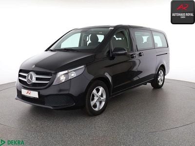 Gebraucht Mercedes V220 163 PS (119 kW) 2022 Obsidianschwarz Van / Kleinbus