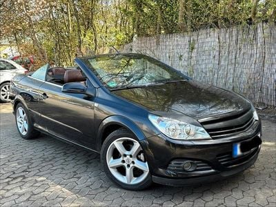 Second-hand Opel Astra Cabriolet 141 CP (103 kW) 2007 Negru Cabrio