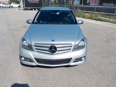 Gebraucht Mercedes C200 136 PS (100 kW) 2012 Grau Kombi
