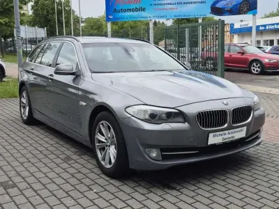 Gebraucht BMW 525 204 PS (150 kW) 2011 Spacegrau Kombi